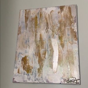 White and Gold dazzle